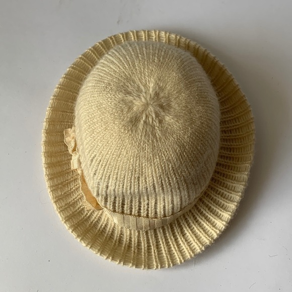 Vintage TONAK DOLLY Cream Hat - Picture 1 of 7
